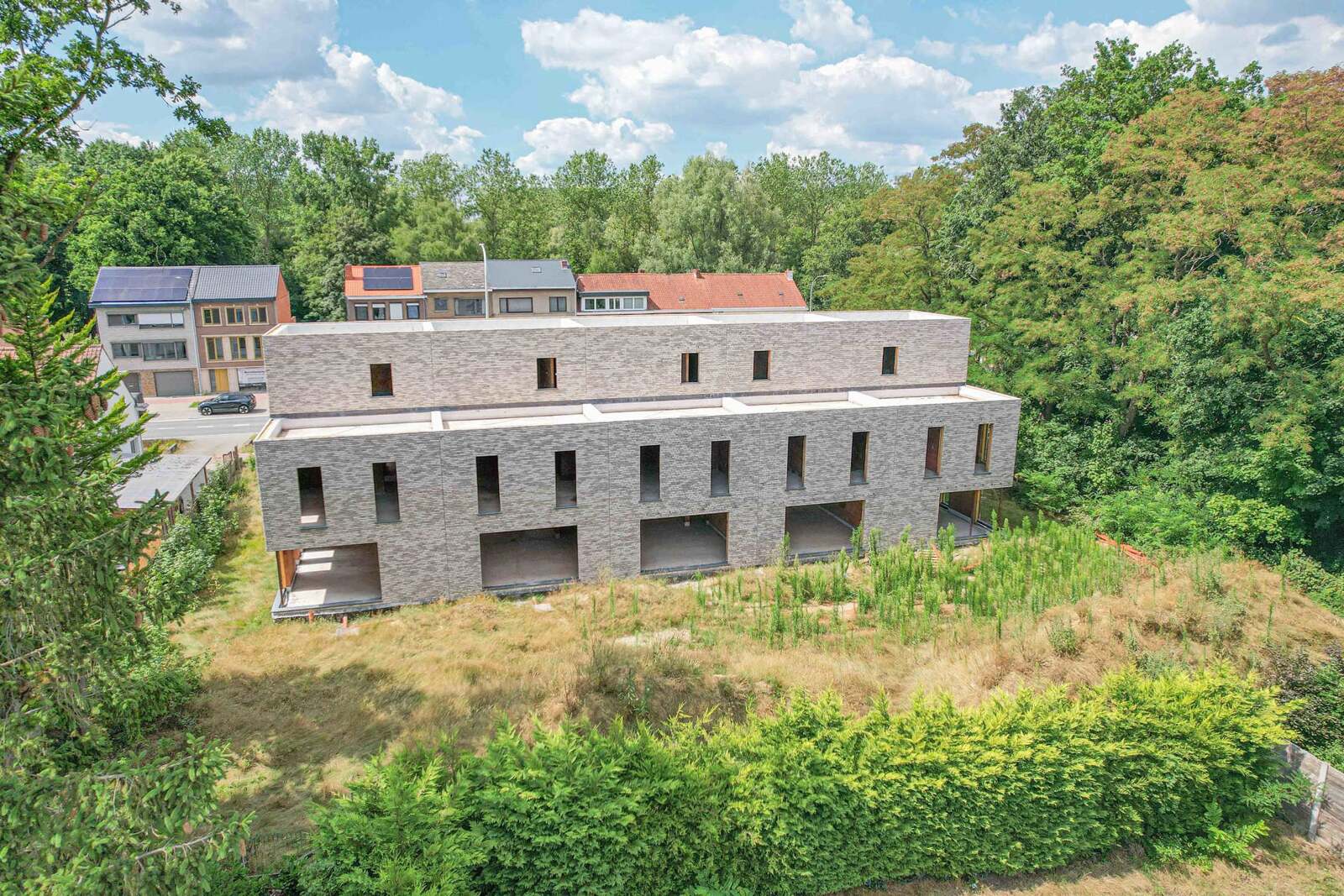 VILLA E