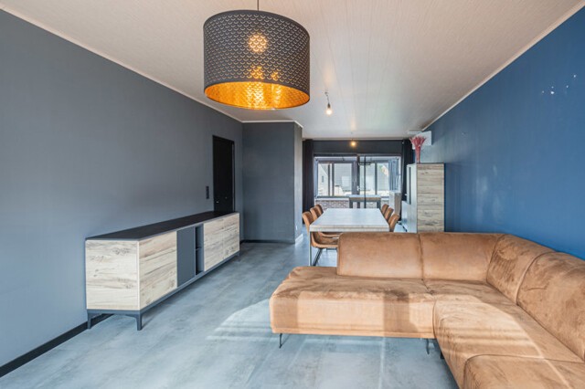 Jan Neutjensstraat 19 6